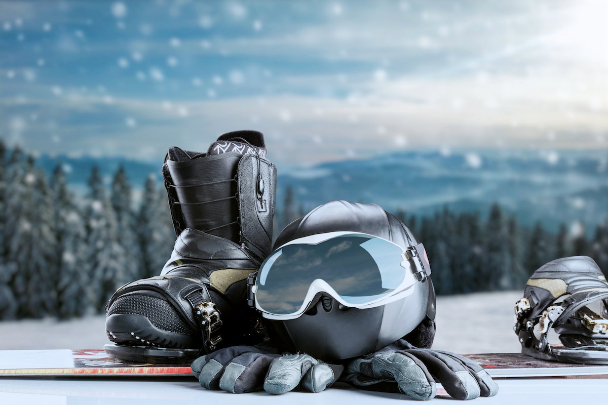 What You Need To Take On a Skiing Holiday